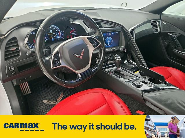 Photo of 2019 White Chevrolet Corvette