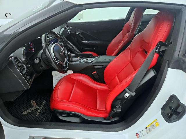 Photo of 2019 White Chevrolet Corvette