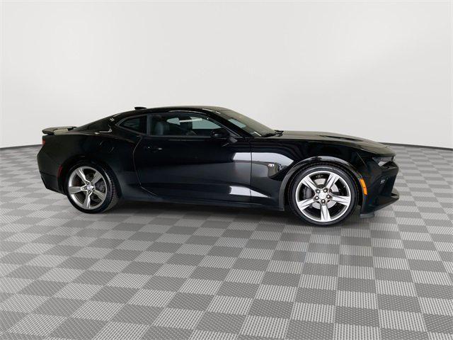 Photo of 2018 Mosaic Black Metallic Chevrolet Camaro