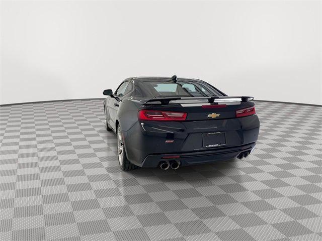 Photo of 2018 Mosaic Black Metallic Chevrolet Camaro