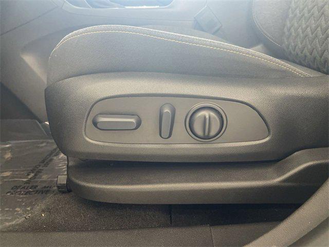 Photo of 2022 Mosaic Black Metallic Chevrolet Equinox