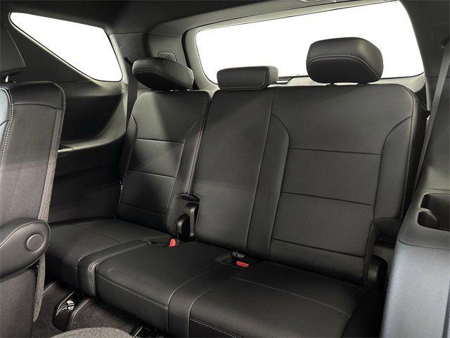 Photo of 2025 Lakeshore Blue Metallic Chevrolet Traverse
