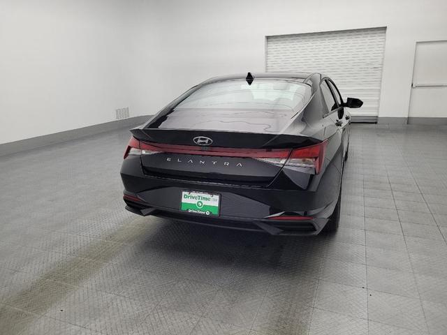 Photo of 2023 Onyx Black Hyundai ELANTRA