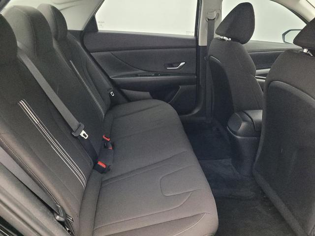 Photo of 2023 Onyx Black Hyundai ELANTRA