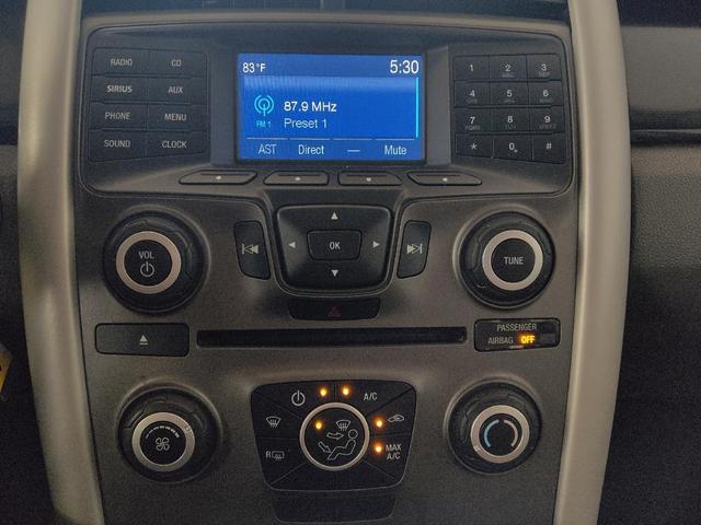 Photo of 2014 Tuxedo Black Metallic Ford Edge