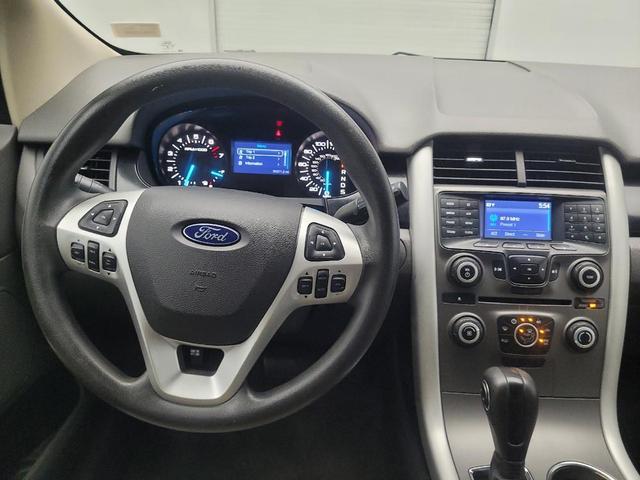 Photo of 2014 Tuxedo Black Metallic Ford Edge