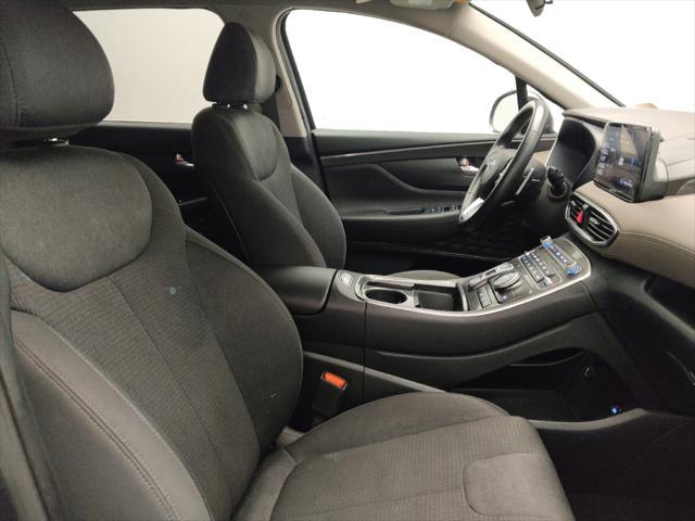 Photo of 2023 Gray Hyundai SANTA FE