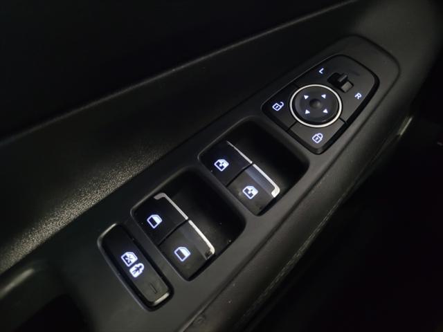 Photo of 2023 Gray Hyundai SANTA FE