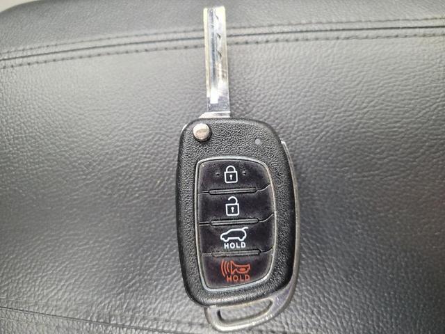 Photo of 2018 Gray Hyundai Santa Fe Sport