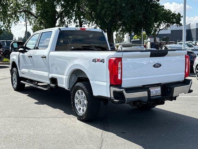 Photo of 2024 Oxford White Ford F-250