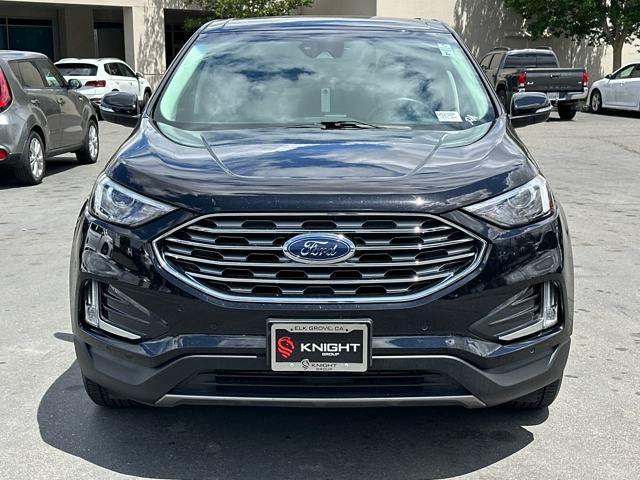 Photo of 2024 Agate Black Metallic Ford Edge