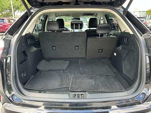 Photo of 2024 Agate Black Metallic Ford Edge