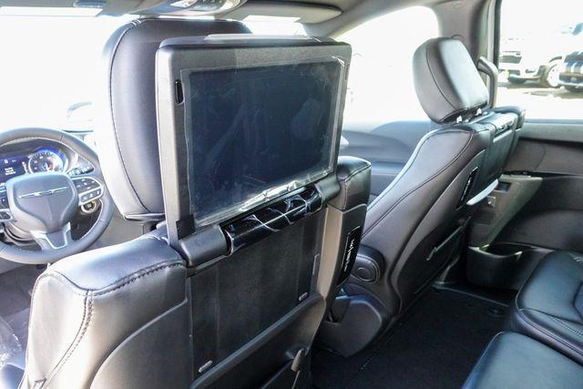 Photo of 2025 Bright White Clearcoat Chrysler Pacifica