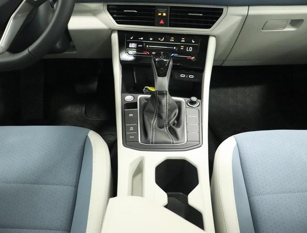 Photo of 2025 Black Pearl Volkswagen Jetta