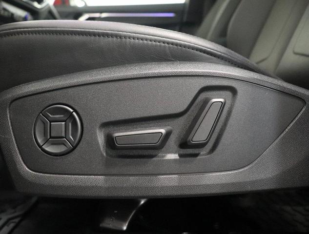Photo of 2023 Tango Red Metallic Audi Q3