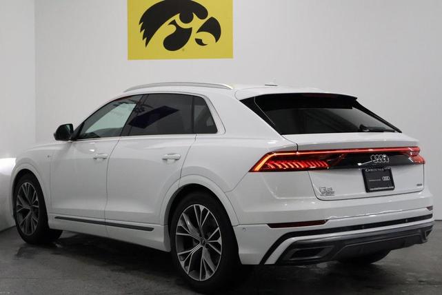 Photo of 2023 Carrara White Audi Q8