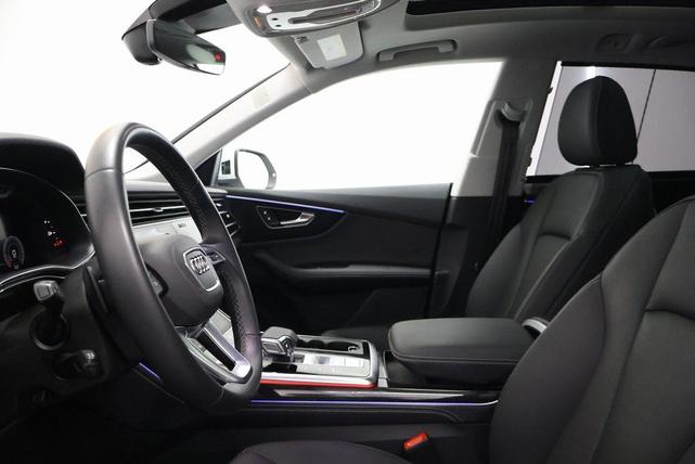 Photo of 2023 Carrara White Audi Q8