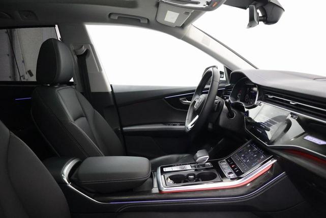 Photo of 2023 Carrara White Audi Q8