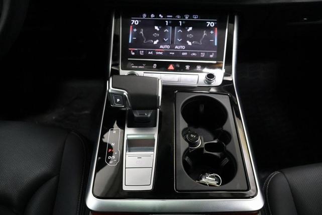 Photo of 2023 Carrara White Audi Q8