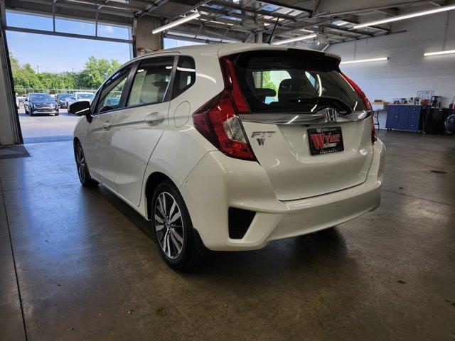 Photo of 2016 White / Black Honda Fit