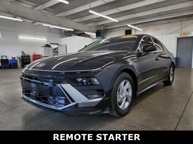 Photo of 2025 Carbon Blue Hyundai SONATA