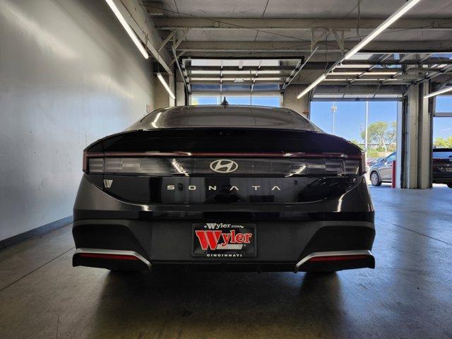 Photo of 2025 Carbon Blue Hyundai SONATA
