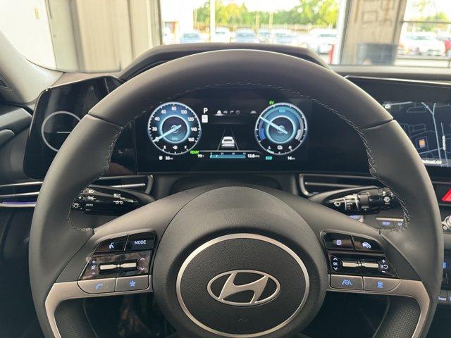 Photo of 2025 Amazon Gray Hyundai ELANTRA HEV