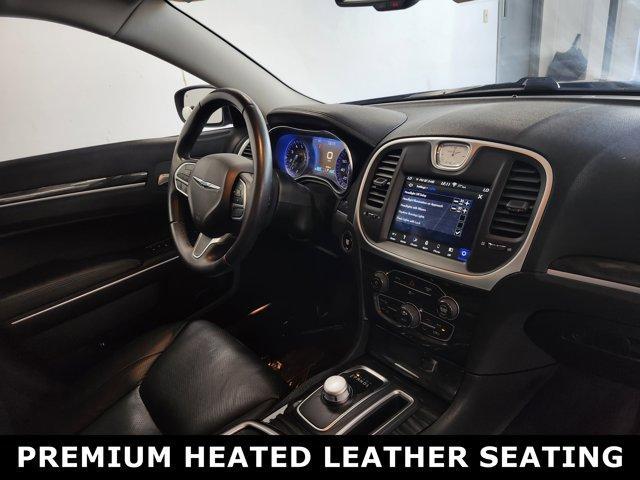 Photo of 2018 Granite Crystal Clearcoat Metallic Chrysler 300