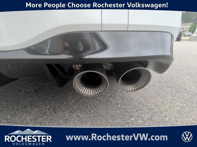 Photo of 2025 Pure White Volkswagen Golf R