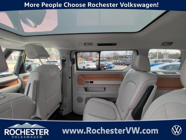 Photo of 2025 Pomelo Yellow Metallic - Candy White Volkswagen ID. Buzz