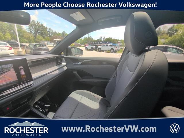 Photo of 2025 Platinum Gray Metallic Volkswagen Tiguan