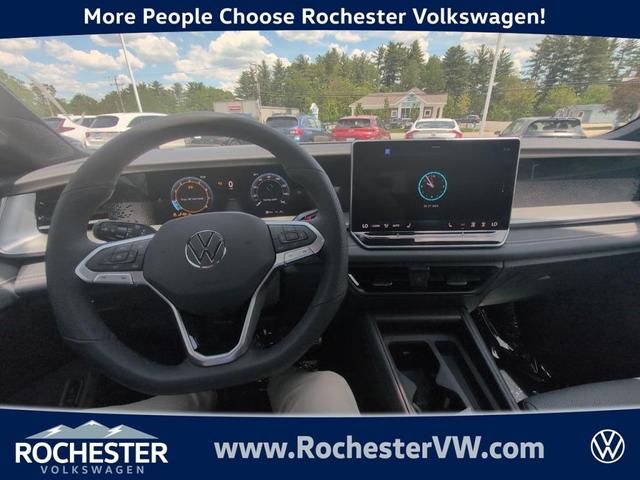 Photo of 2025 Platinum Gray Metallic Volkswagen Tiguan