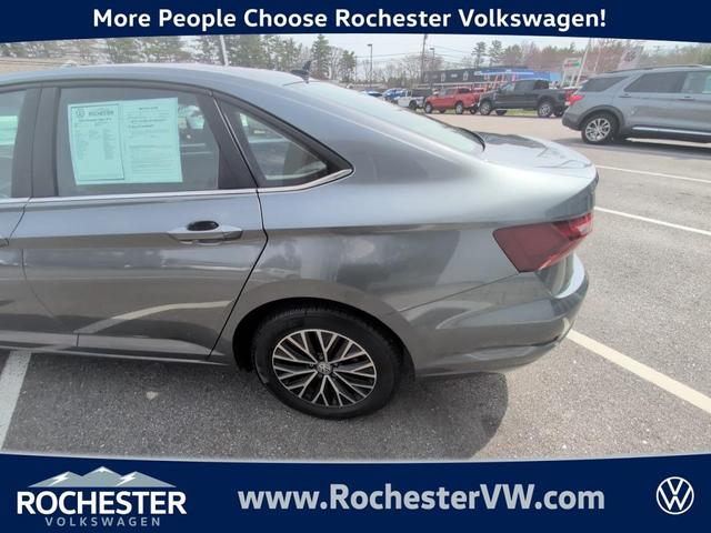 Photo of 2021 Platinum Gray Metallic Volkswagen Jetta
