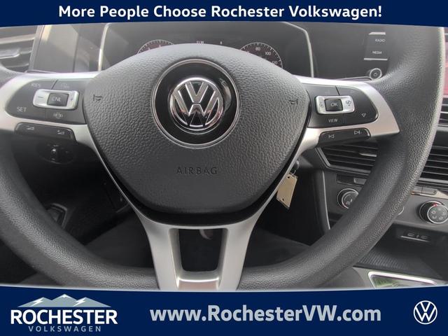 Photo of 2021 Platinum Gray Metallic Volkswagen Jetta