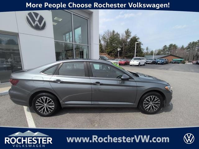 Photo of 2021 Platinum Gray Metallic Volkswagen Jetta