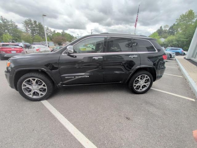 Photo of 2021 Black Jeep Grand Cherokee