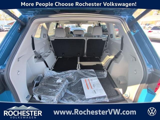 Photo of 2025 Mountain  Lake Blue Volkswagen Atlas