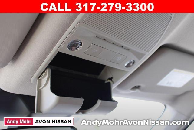 Photo of 2025 Super Black Nissan Kicks