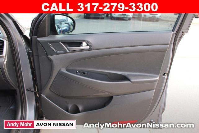 Photo of 2016 Coliseum Gray Hyundai TUCSON