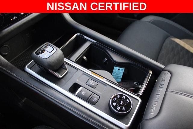 Photo of 2024 Brilliant Silver Metallic Nissan Pathfinder