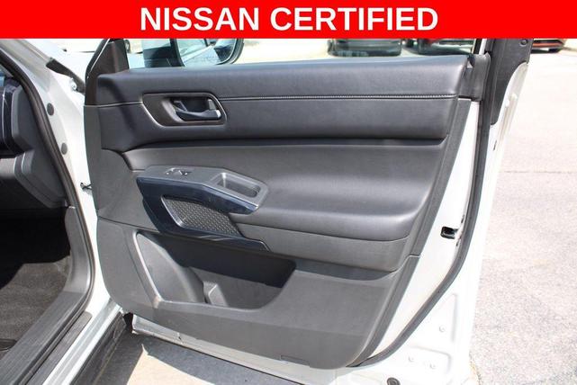 Photo of 2024 Brilliant Silver Metallic Nissan Pathfinder
