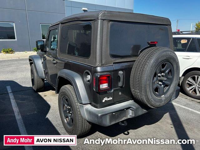 Photo of 2019 Granite Crystal Metallic Clearcoat Jeep Wrangler