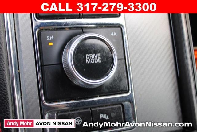 Photo of 2019 White Platinum Metallic Tri-Coat Ford Expedition