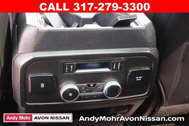 Photo of 2019 White Platinum Metallic Tri-Coat Ford Expedition