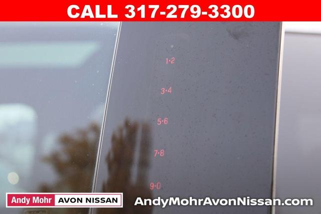 Photo of 2019 White Platinum Metallic Tri-Coat Ford Expedition