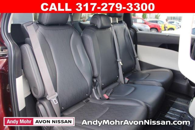 Photo of 2022 Flare Red Kia Carnival