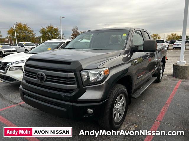 Photo of 2015 Magnetic Gray Metallic Toyota Tundra