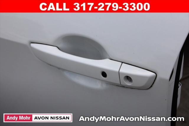 Photo of 2019 White Orchid Pearl Honda Civic