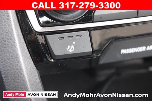 Photo of 2019 White Orchid Pearl Honda Civic