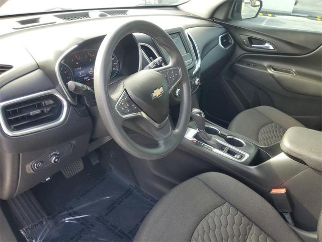 Photo of 2020 Midnight Blue Metallic Chevrolet Equinox